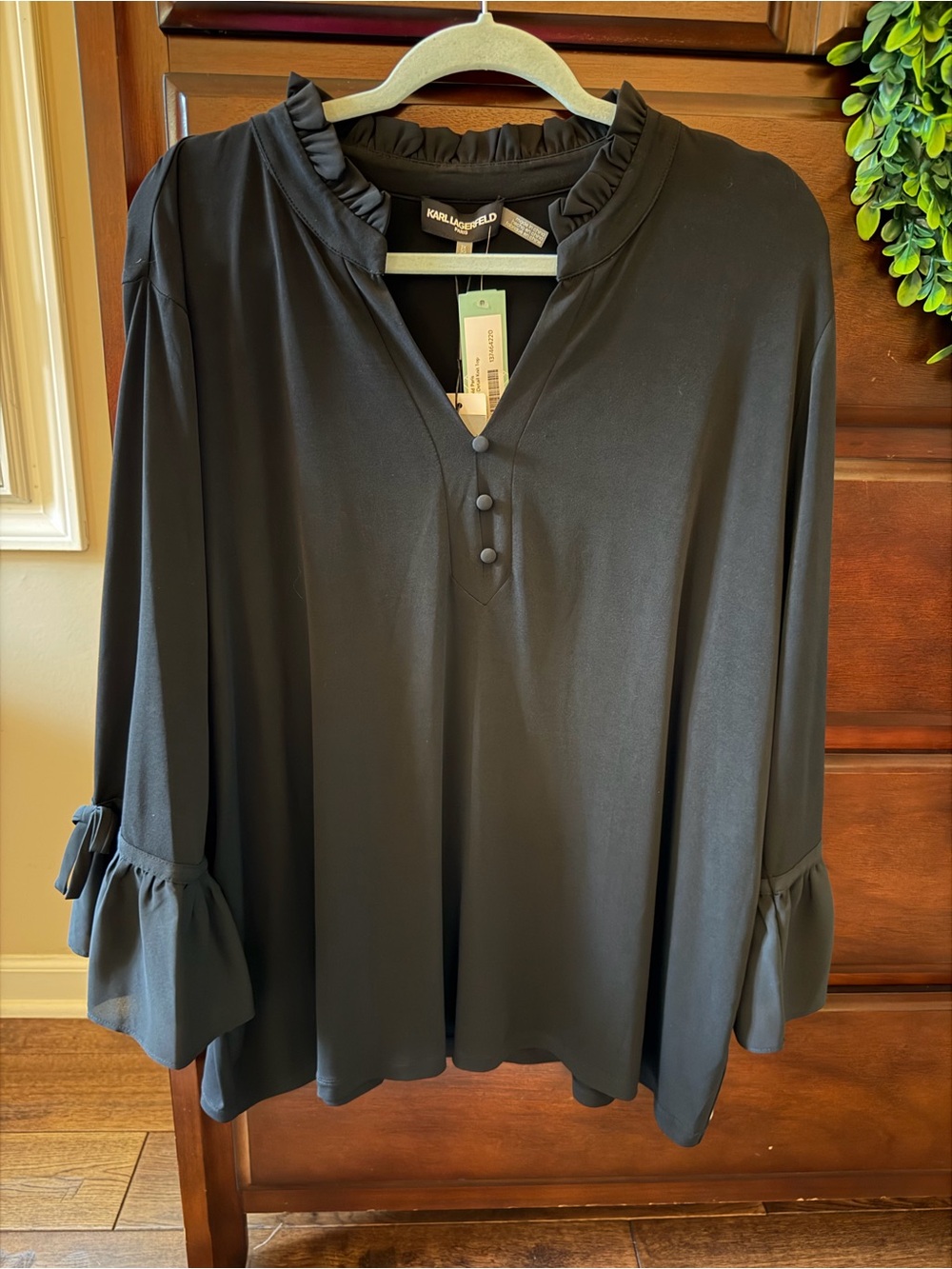 Karl Lagerfeld Black Ruffle-Neck Button Front Blouse